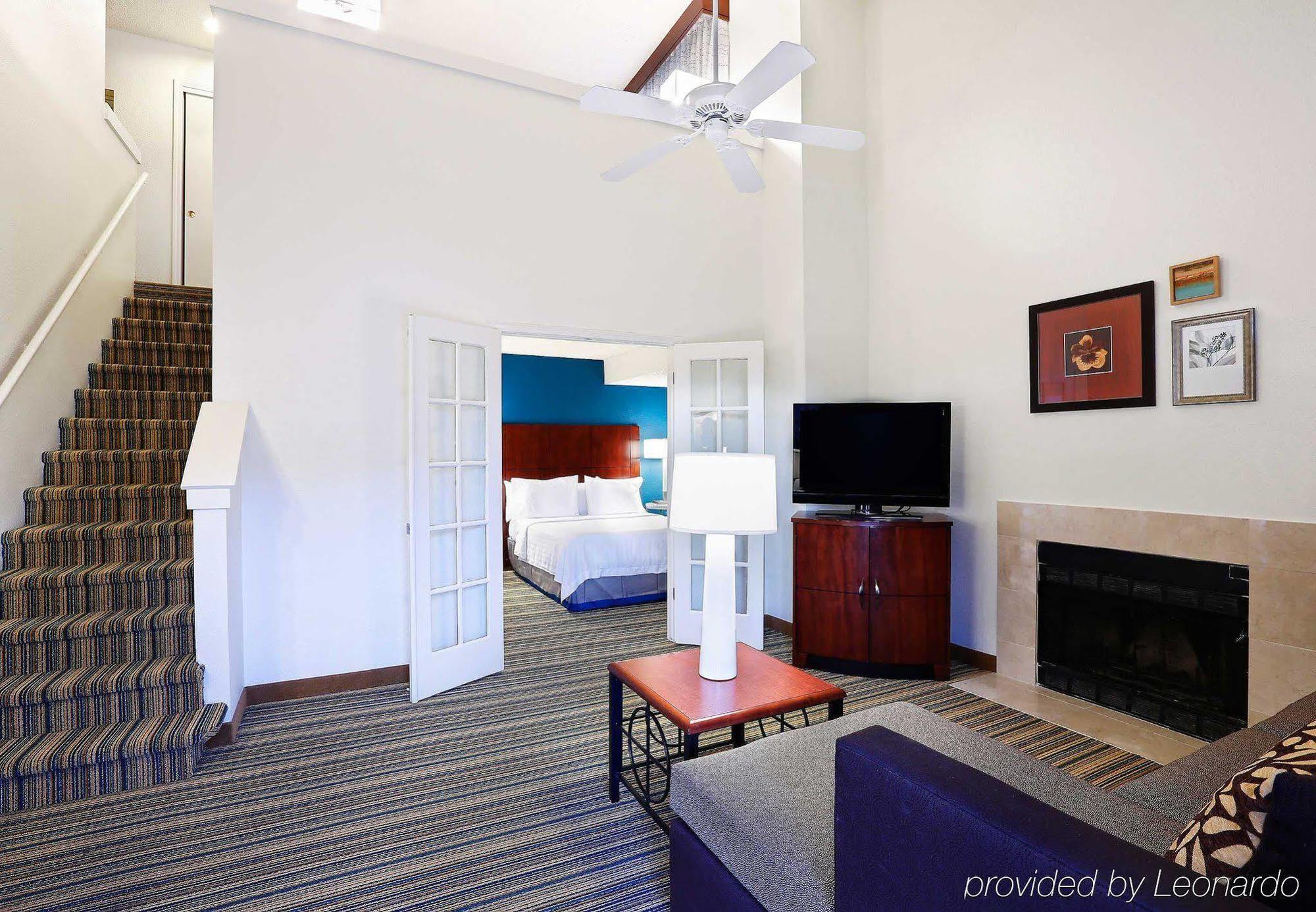 Residence Inn Phoenix Exteriör bild