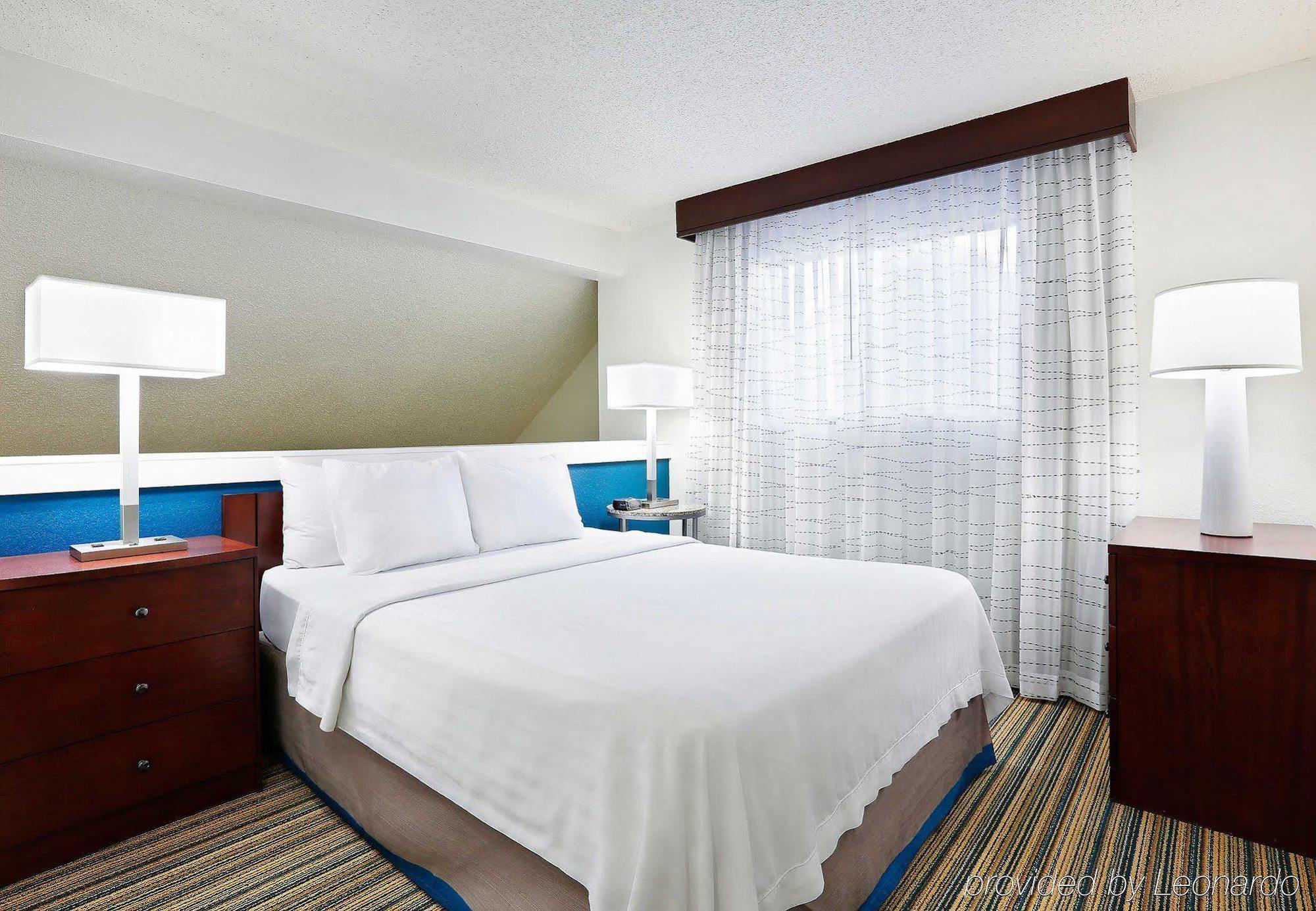 Residence Inn Phoenix Exteriör bild
