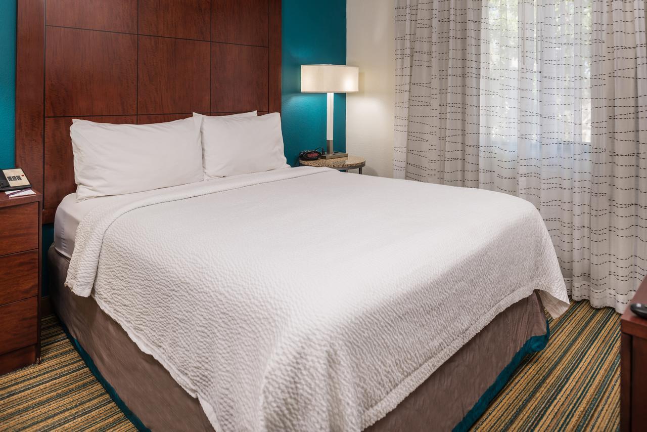 Residence Inn Phoenix Exteriör bild